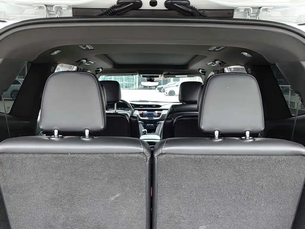 Cadillac XT6 — миниатюра 13