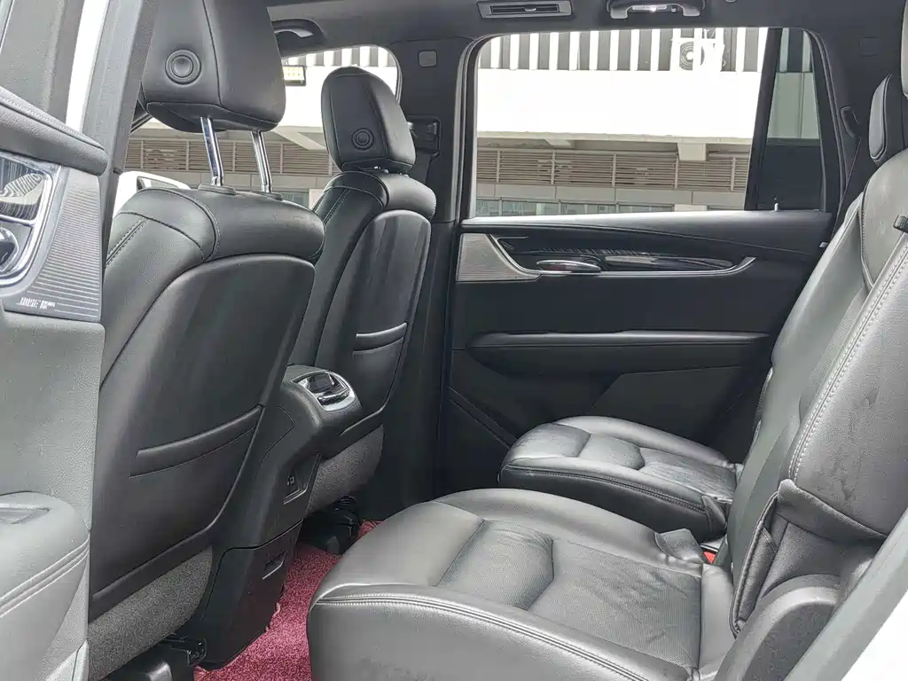Cadillac XT6 — миниатюра 18