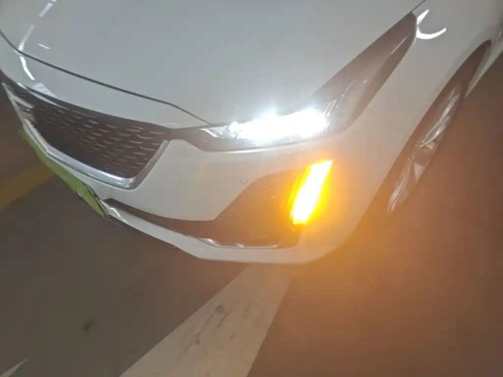 Cadillac CT5 — миниатюра 24