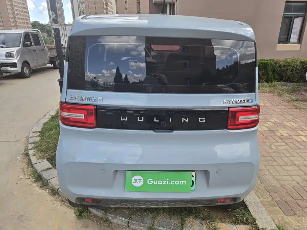 Wuling MINIEV — миниатюра 5