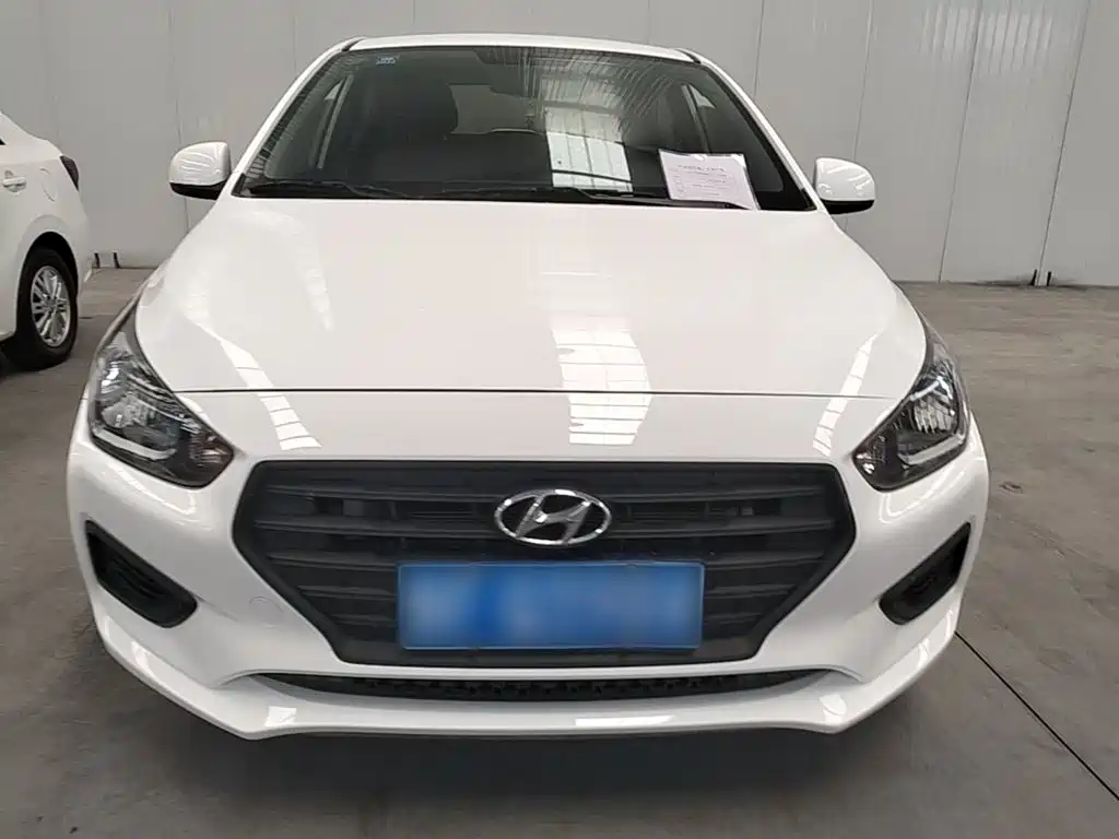 Hyundai Verna — миниатюра 3