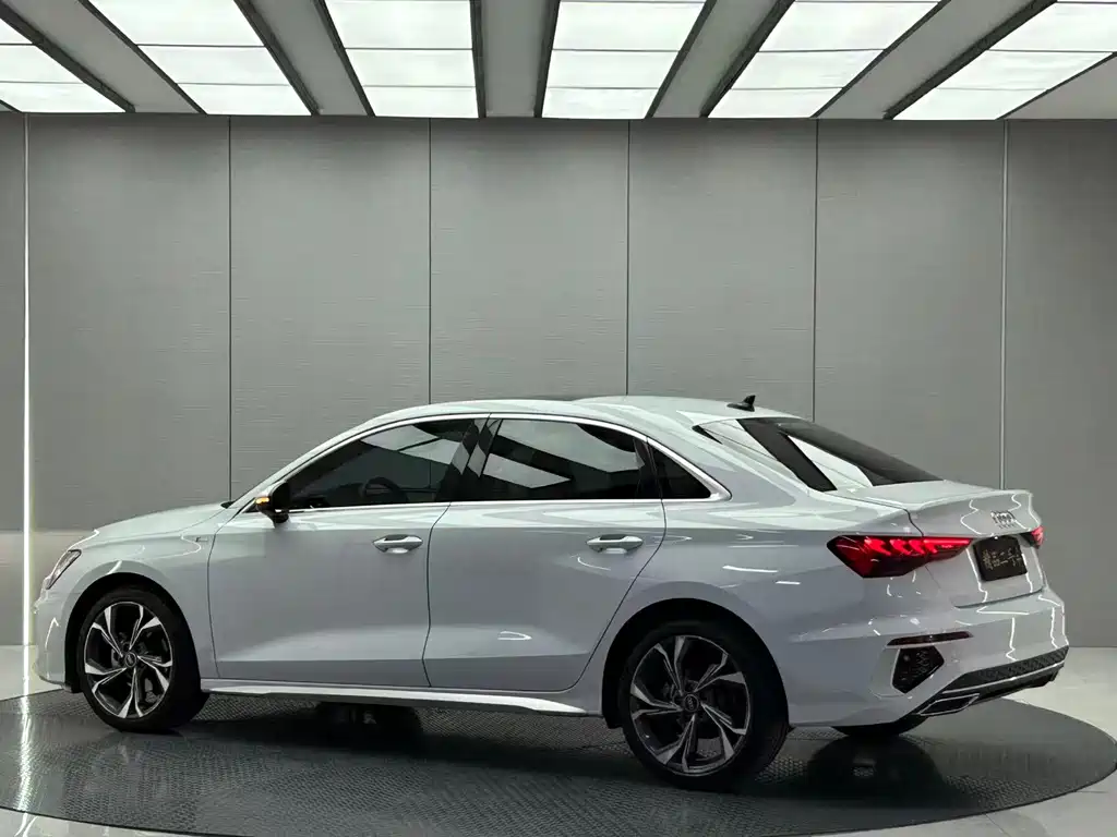 Audi A3 2022 A3L Limousine 35 TFSI Luxury Sport