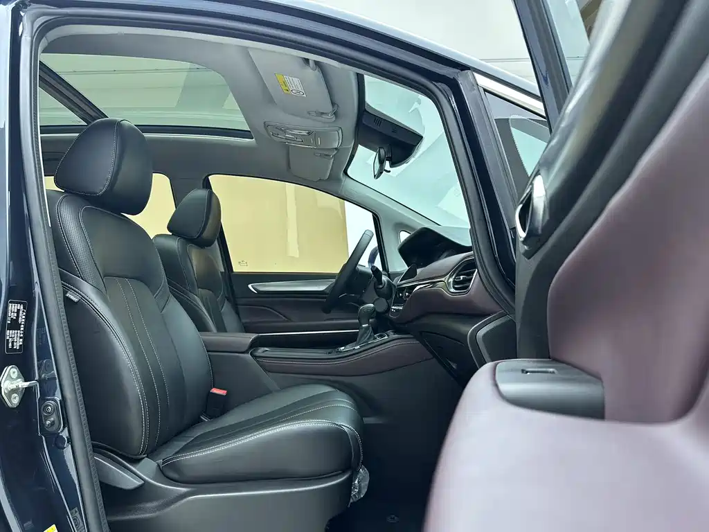 GAC Motor Trumpchi M6 — миниатюра 8