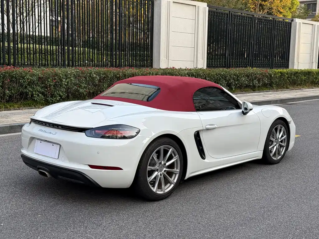 Porsche 718 2022 Boxster 2.0T