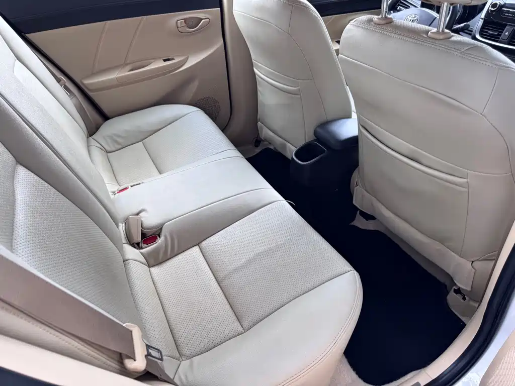Toyota Yaris L — миниатюра 15
