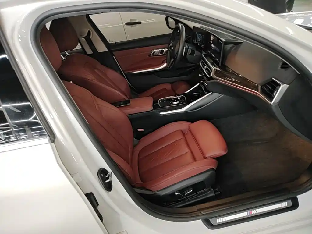 BMW 3 Series — миниатюра 25