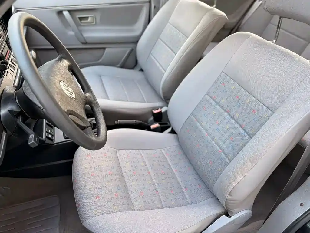 Volkswagen Santana Classic — миниатюра 8