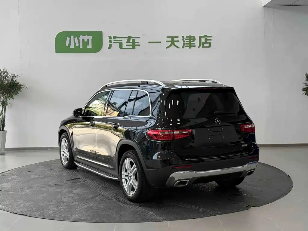 Mercedes-Benz GLB — миниатюра 9