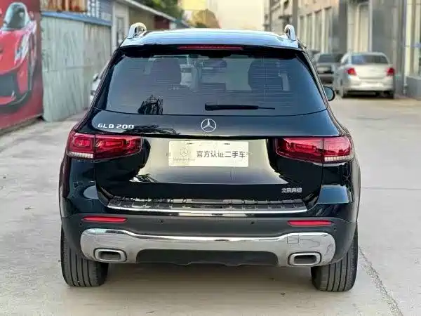 Mercedes-Benz GLB — миниатюра 8