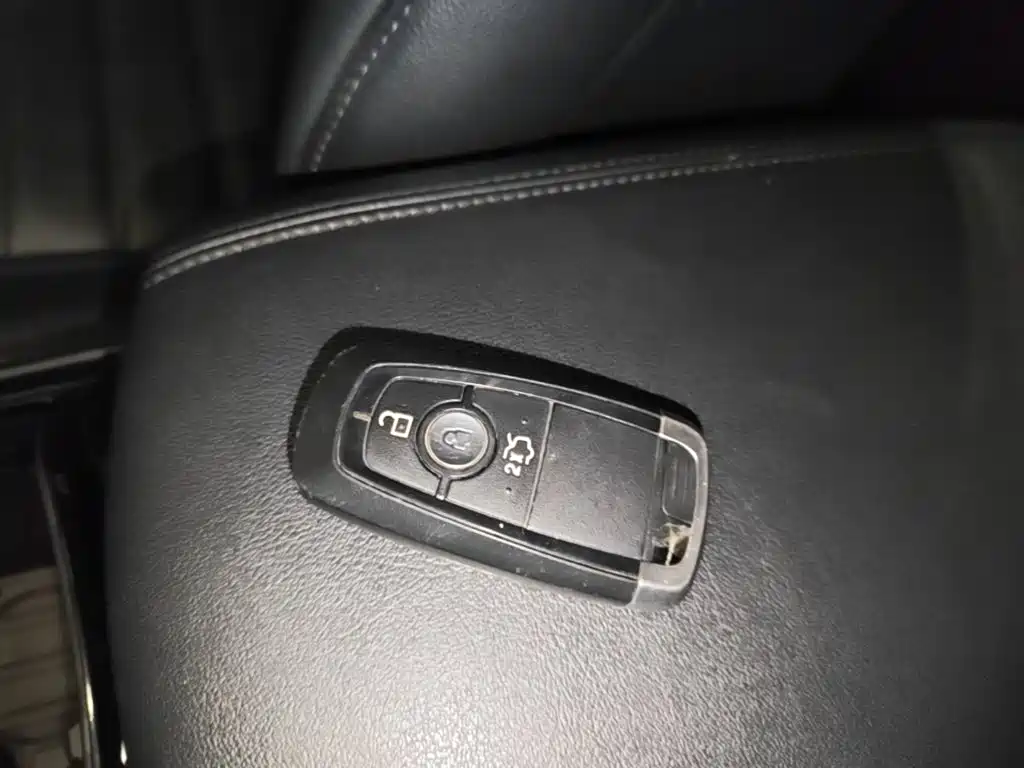 Ford Edge — миниатюра 9