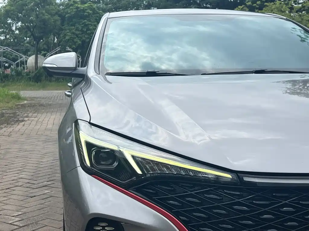 Changan Eado — миниатюра 6
