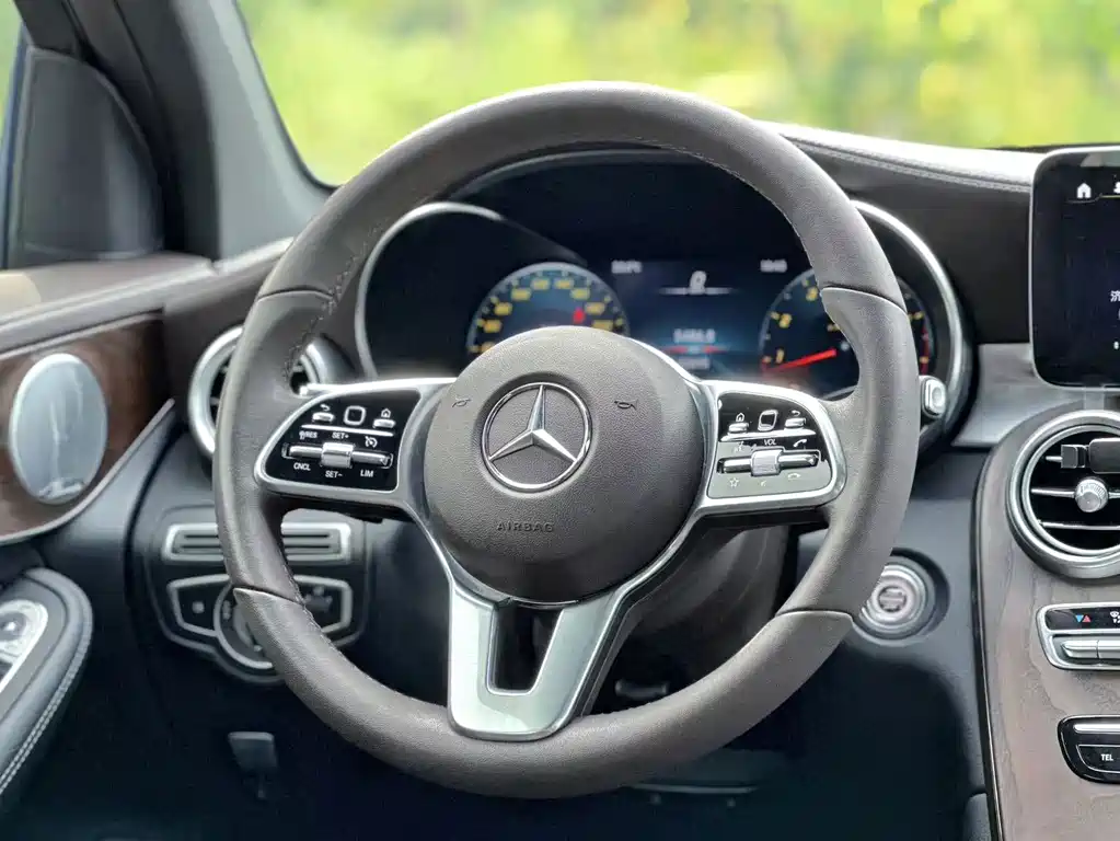 Mercedes-Benz GLC — миниатюра 6