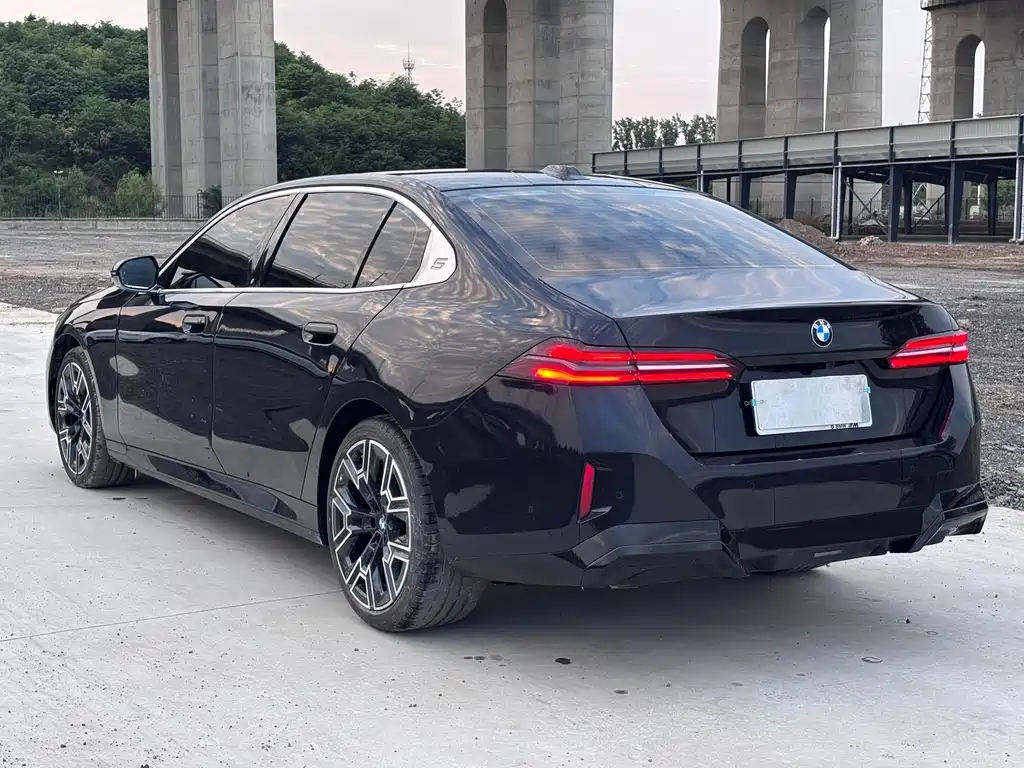 BMW 5 Series 5 2024 530Li Premium Luxury