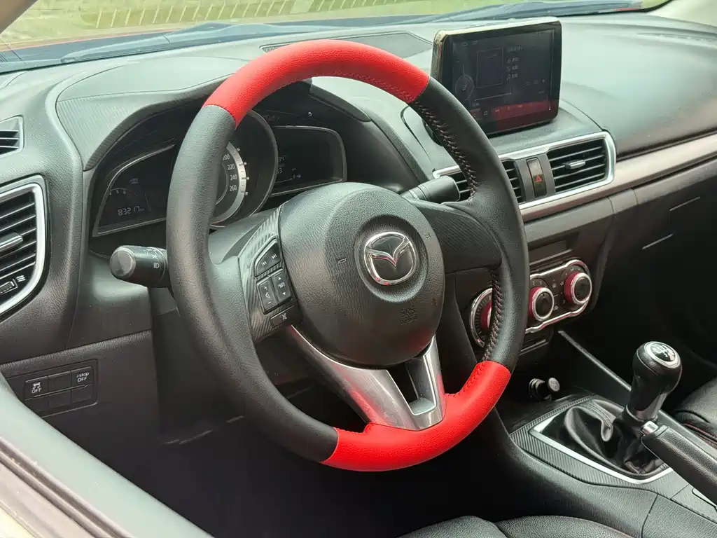 Mazda 3 Axela — миниатюра 16