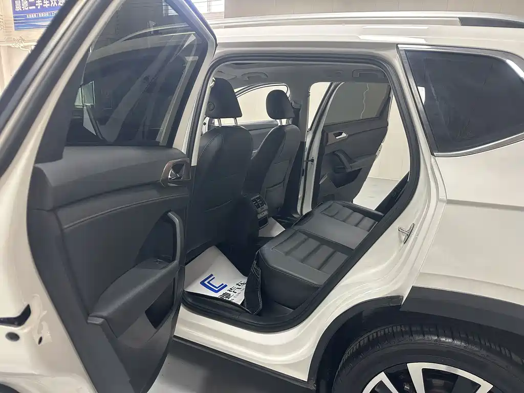 Volkswagen Tharu — миниатюра 12