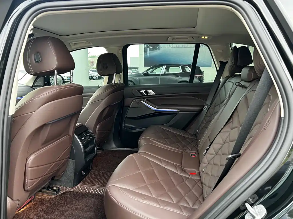BMW X5 — миниатюра 7