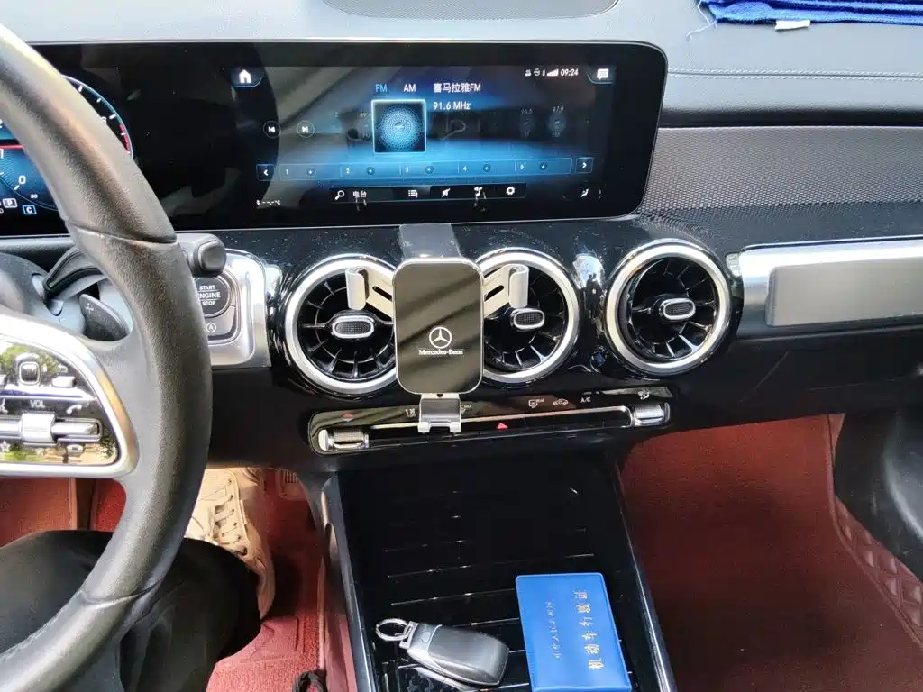 Mercedes-Benz GLB — миниатюра 14