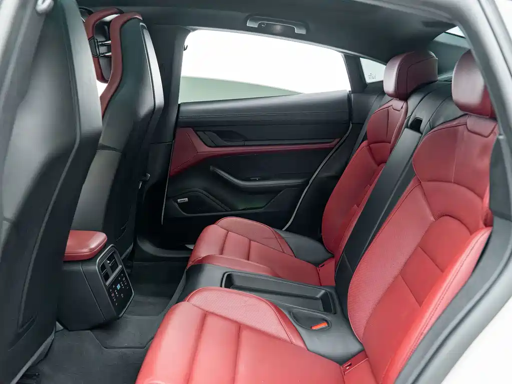 Porsche Taycan — миниатюра 14