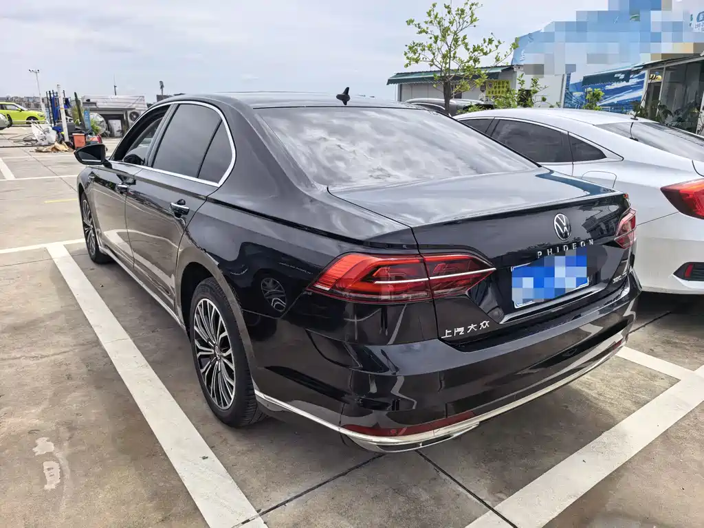 Volkswagen Phideon — миниатюра 13