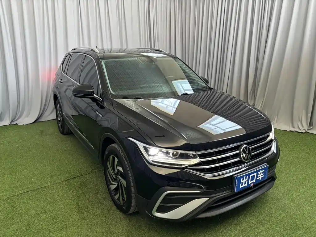 Volkswagen Tiguan L — миниатюра 2