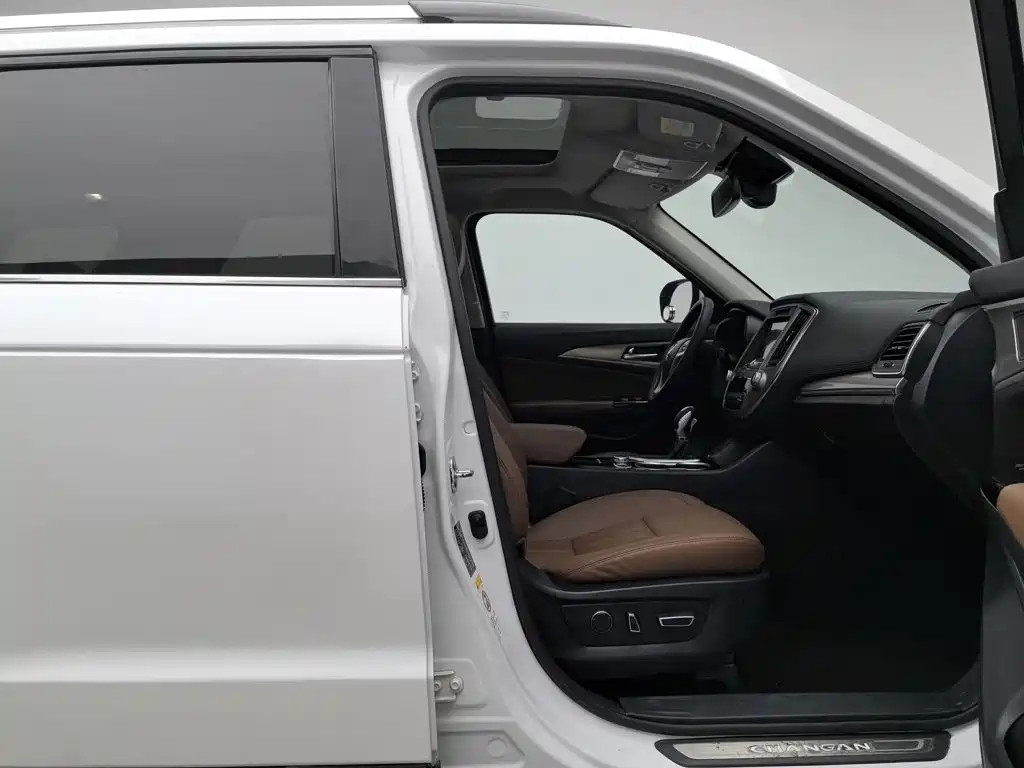 Changan CS95 — миниатюра 23