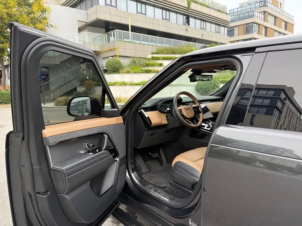 Land Rover Sport — миниатюра 12