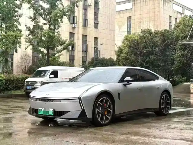 2025 Xpeng P7