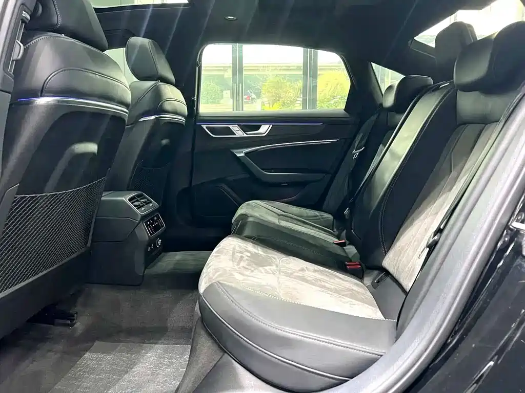 Audi A6L 2024 45 TFSI quattro