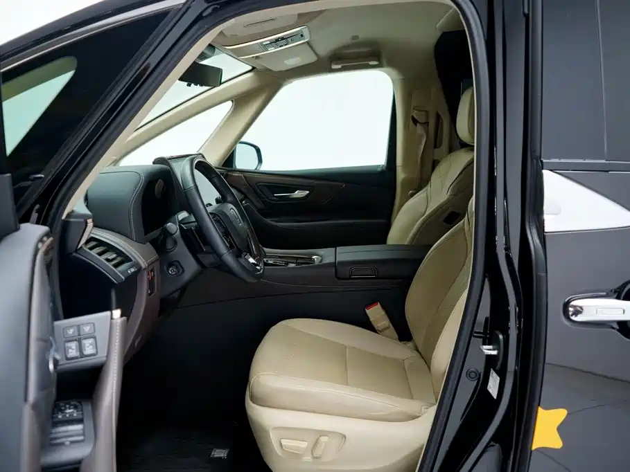 Toyota Vellfire — миниатюра 5