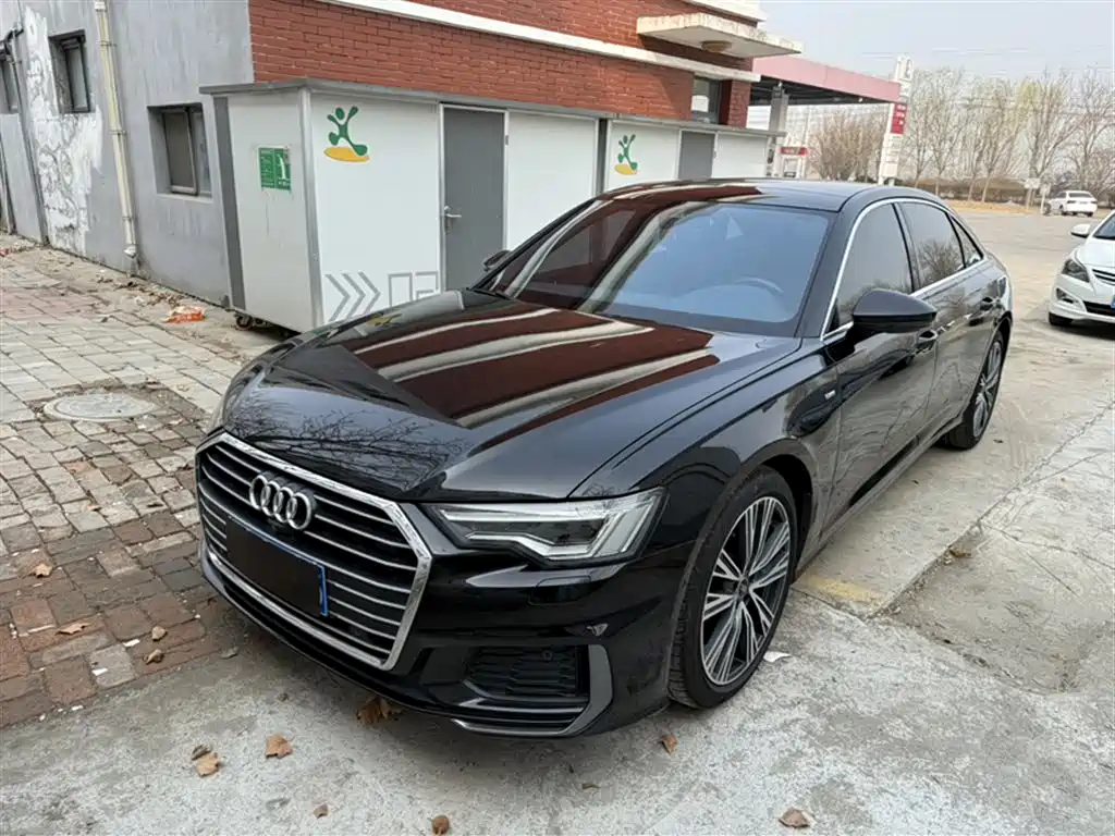 Audi A6L 2022