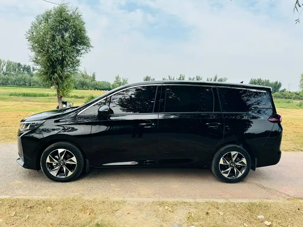 GAC Motor Trumpchi M6 — миниатюра 5