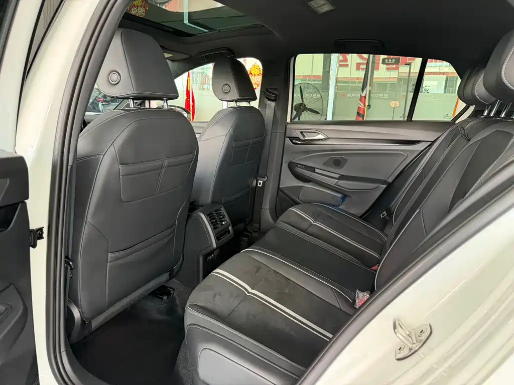 Volkswagen Golf — миниатюра 4