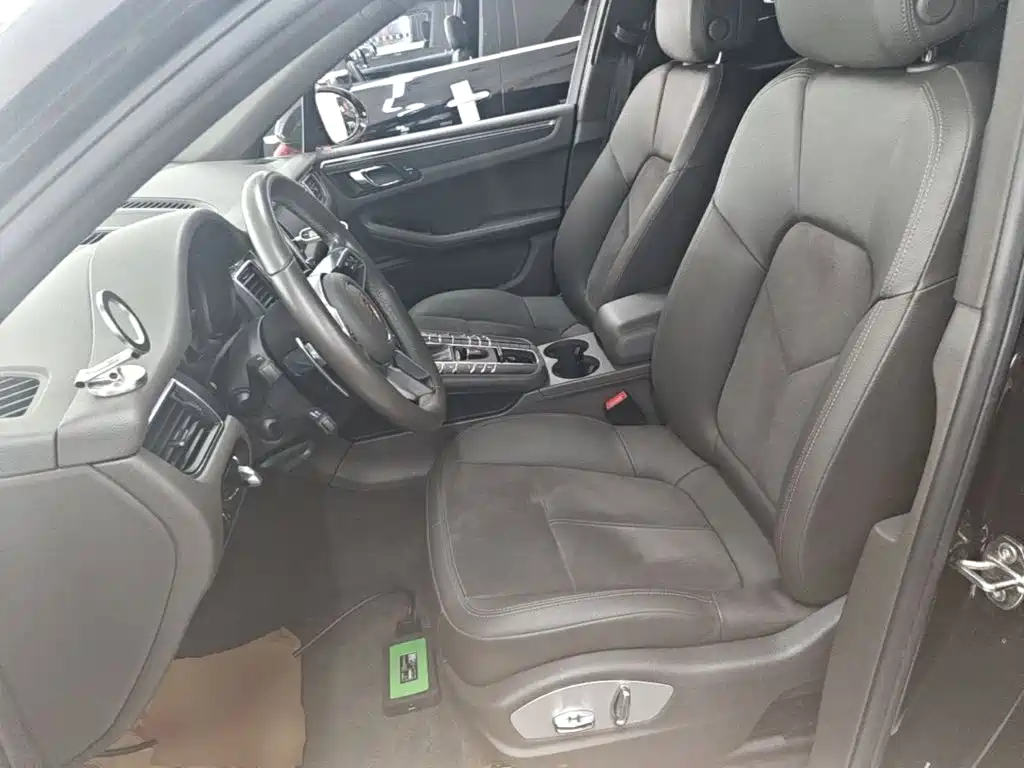 Porsche Macan — миниатюра 15