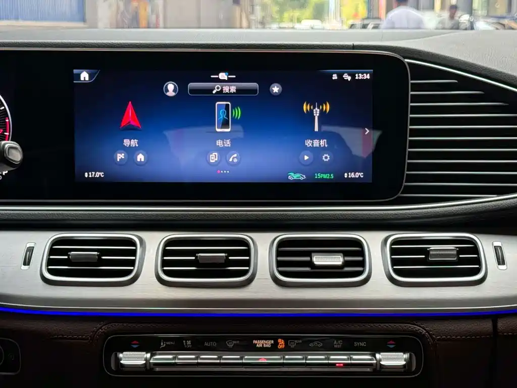 Mercedes-Benz GLE (Import) — миниатюра 14