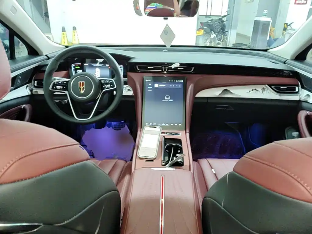 Hongqi Hongqi H5 — миниатюра 10