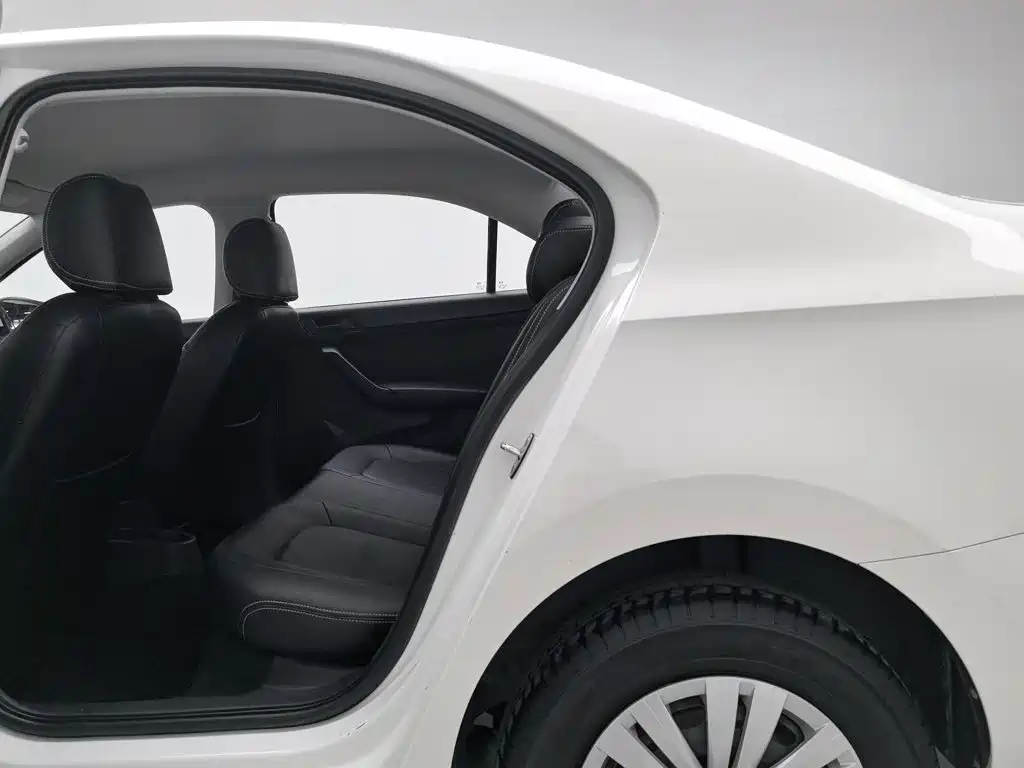 Volkswagen Santana — миниатюра 15