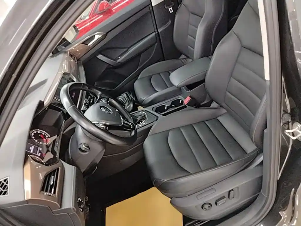 Volkswagen Tharu — миниатюра 15
