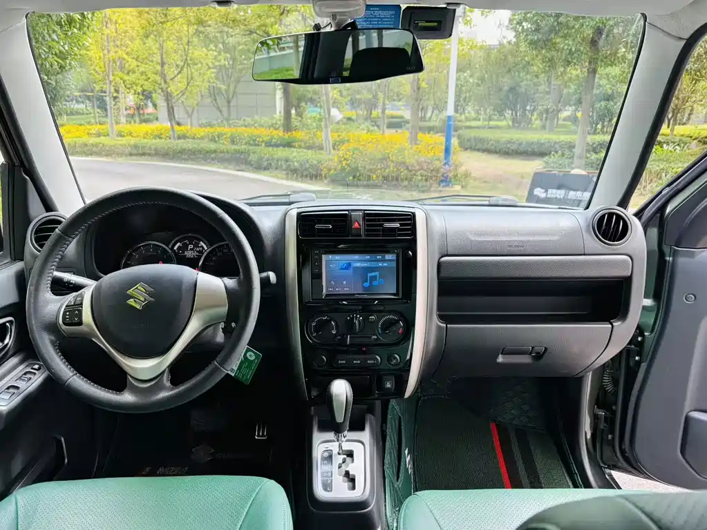 Suzuki Jimny — миниатюра 9