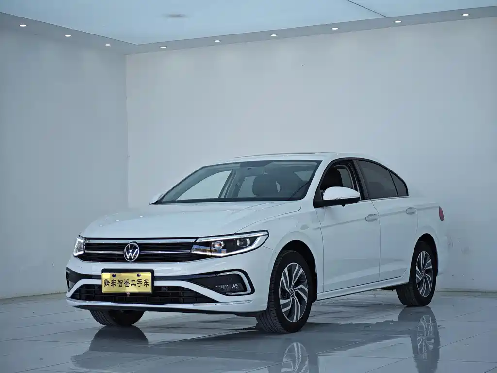 Volkswagen Bora 2023