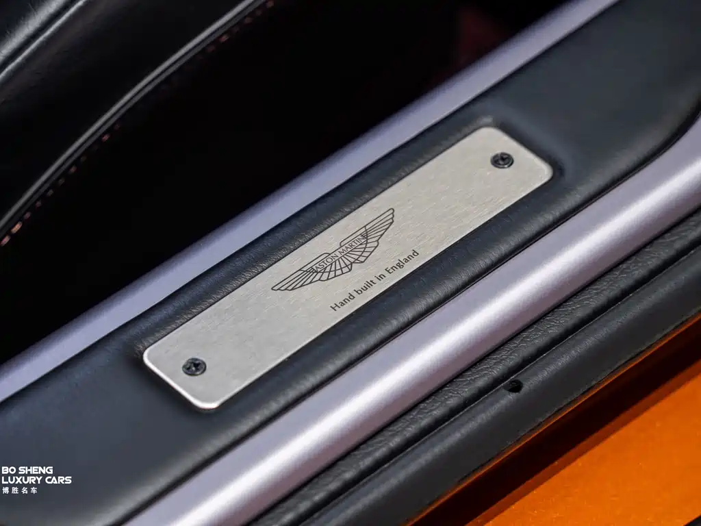 Aston Martin Virage — миниатюра 40