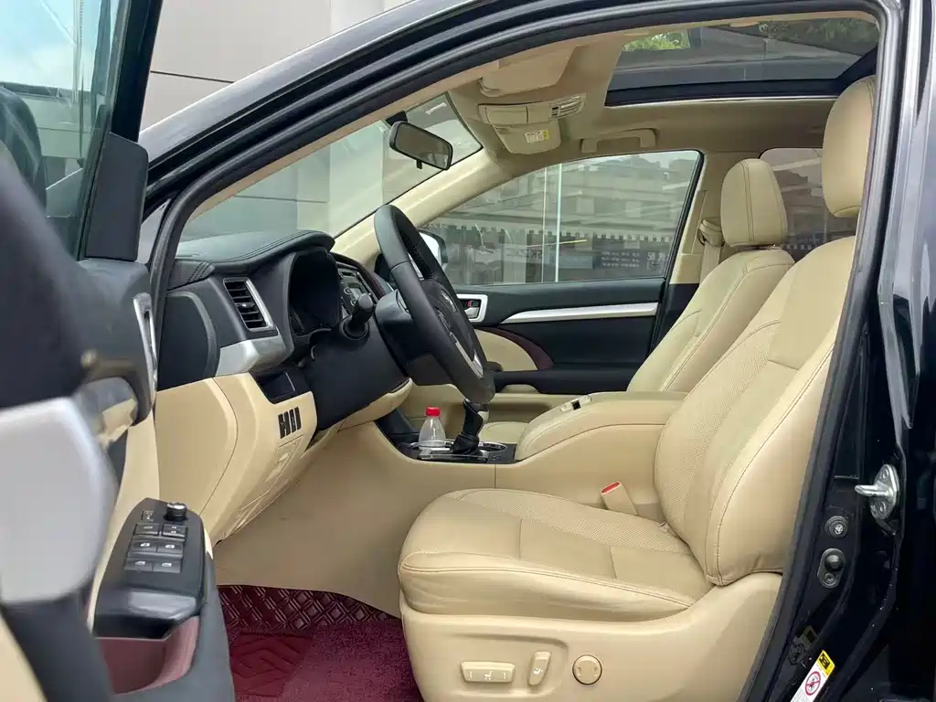 Toyota Highlander — миниатюра 4