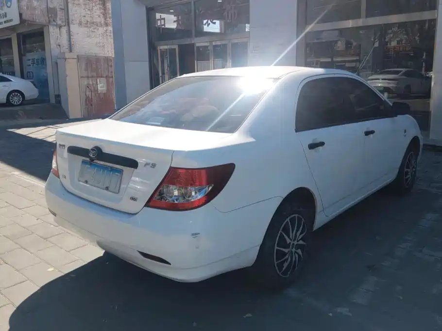 BYD F3 — миниатюра 3