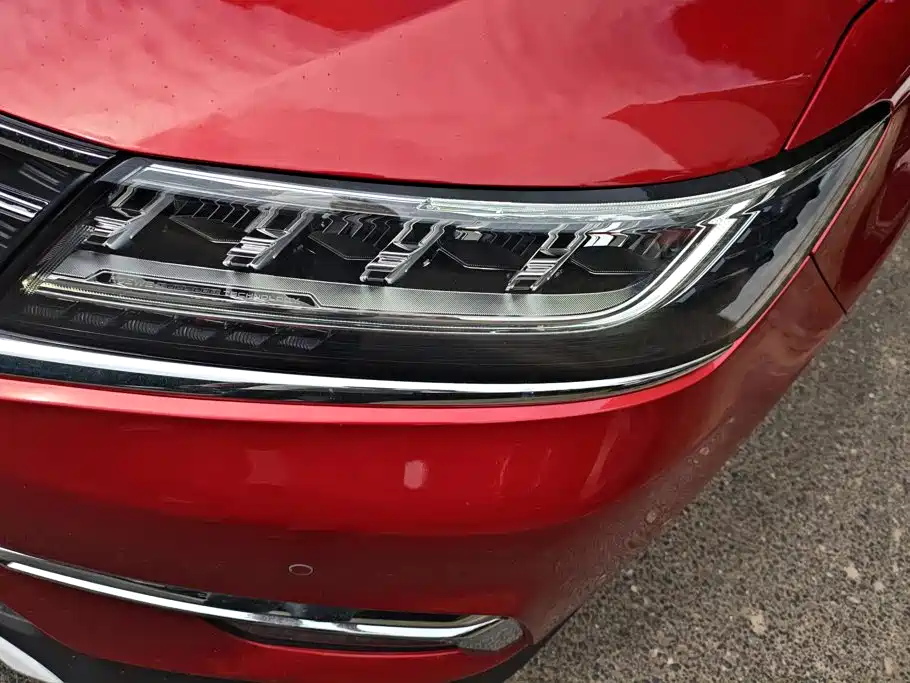 Roewe RX5 — миниатюра 5