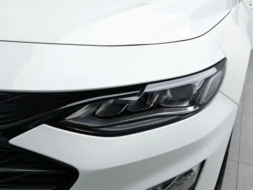 Chevrolet Malibu XL — миниатюра 7