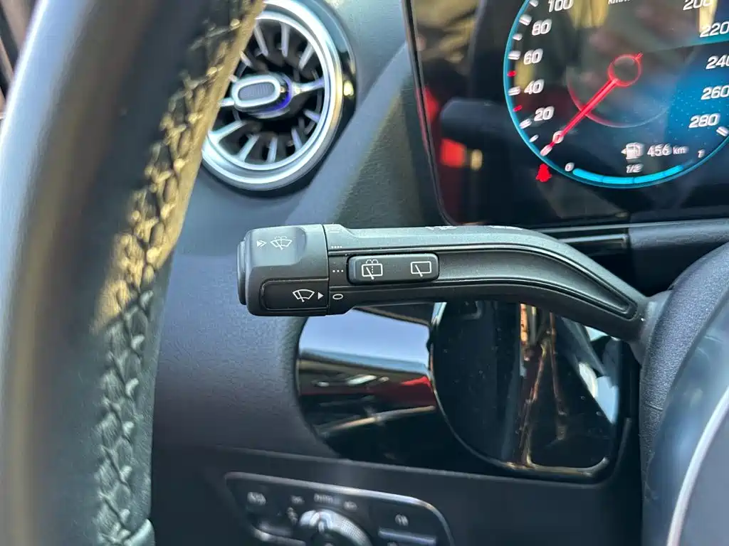 Mercedes-Benz GLA AMG — миниатюра 21