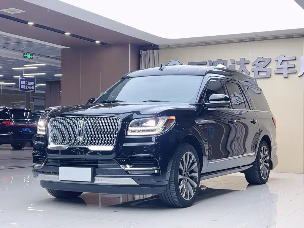 Lincoln Navigator