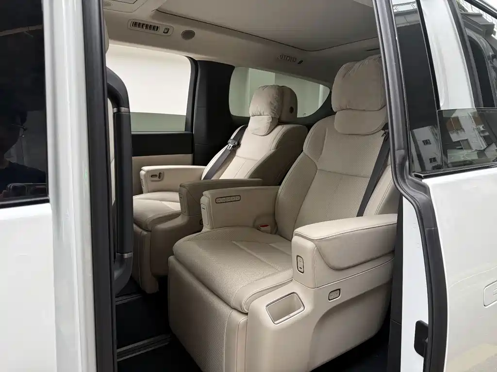 Li Auto Li MEGA — миниатюра 12