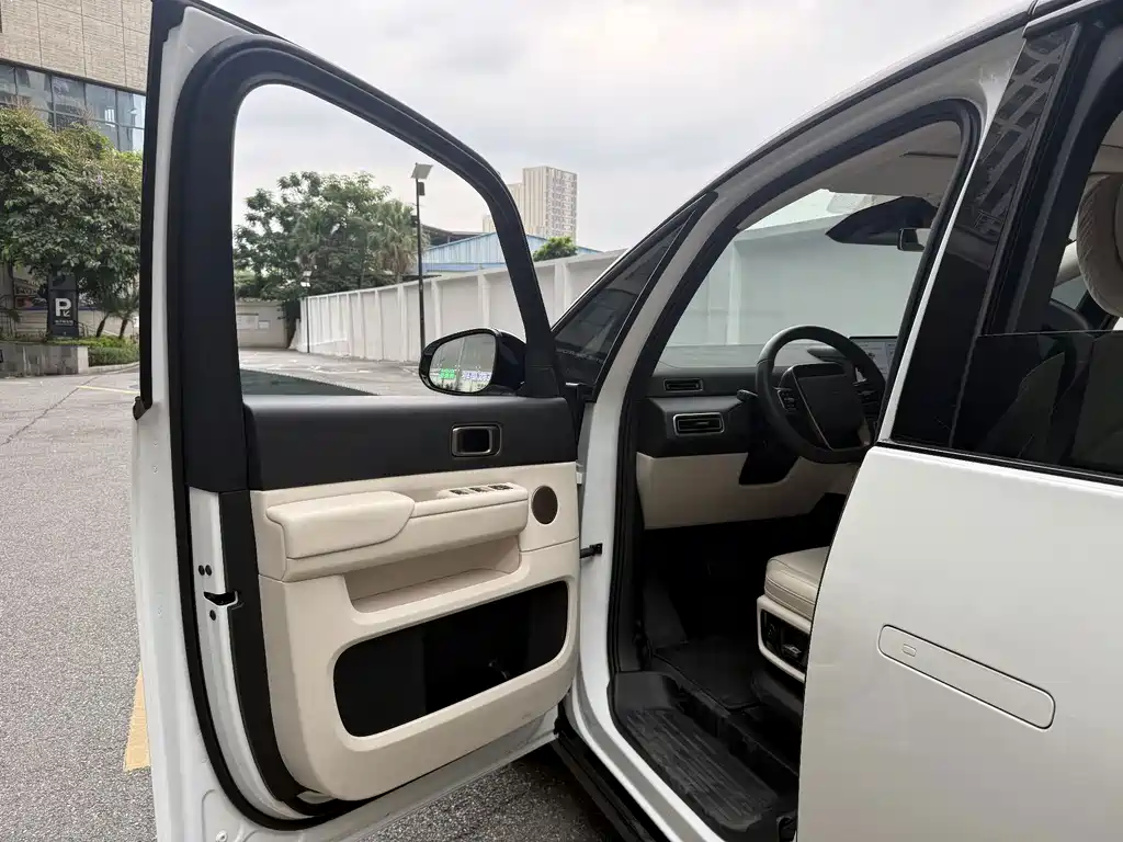 Li Auto Li MEGA — миниатюра 7
