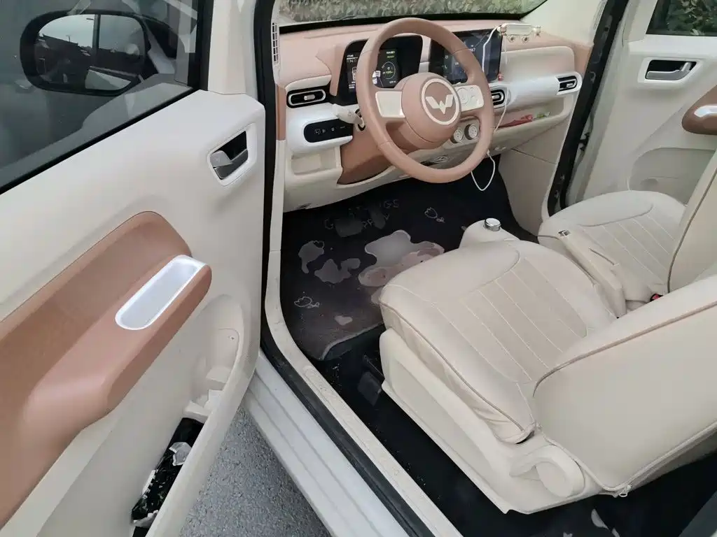 Wuling MINIEV — миниатюра 12