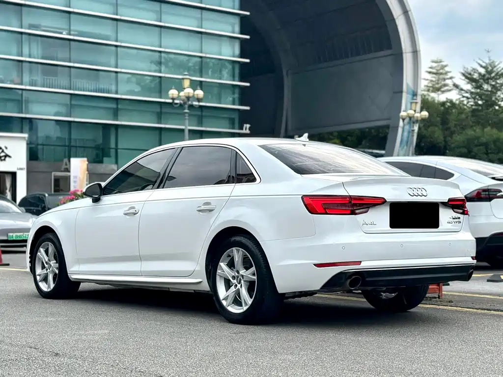 Audi A4L — миниатюра 6